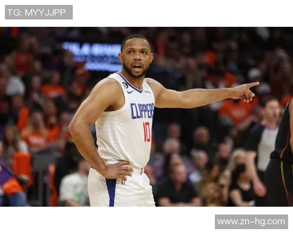 美记称戈登创生涯最佳表现 库里标志性操作依然主宰比赛不愧大厨之称